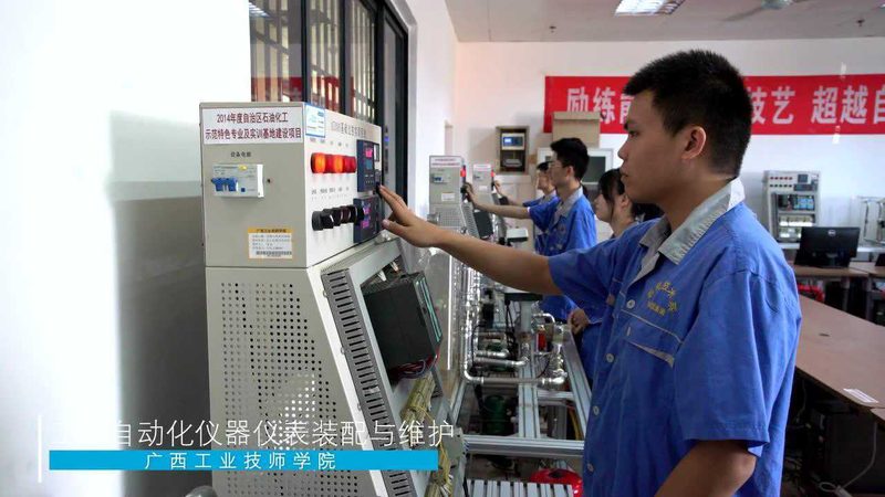 单法兰差压变送器：尺寸背后的考量**